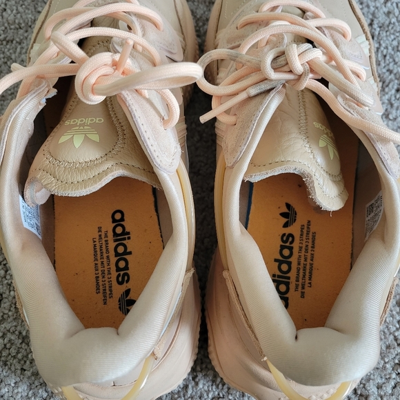 ADIDAS Men's Originals OZWEEGO Glow Orange FZ1962 Size 12 - Picture 13 of 14